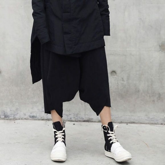 Simple Black-Turtleneck  Padded High Low Coat - Picture 13 of 16